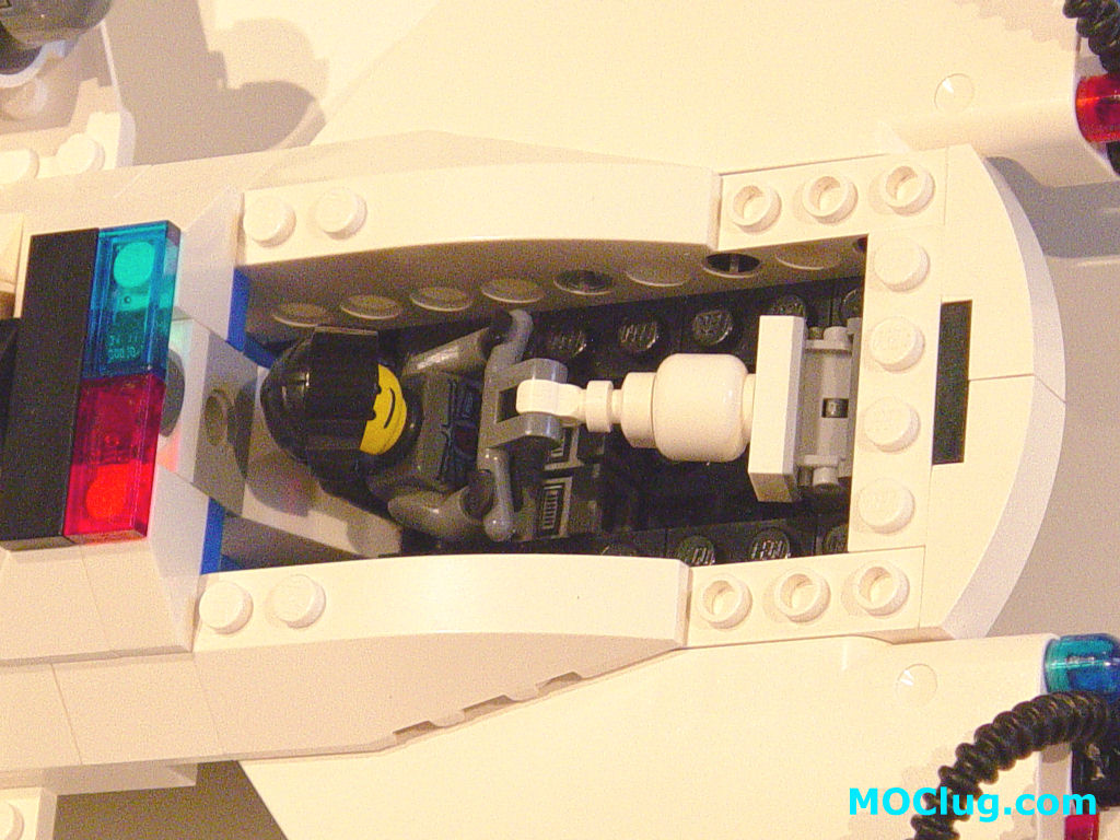 lego_space_police_5973_hyperspeed_pursuit_a5.jpg