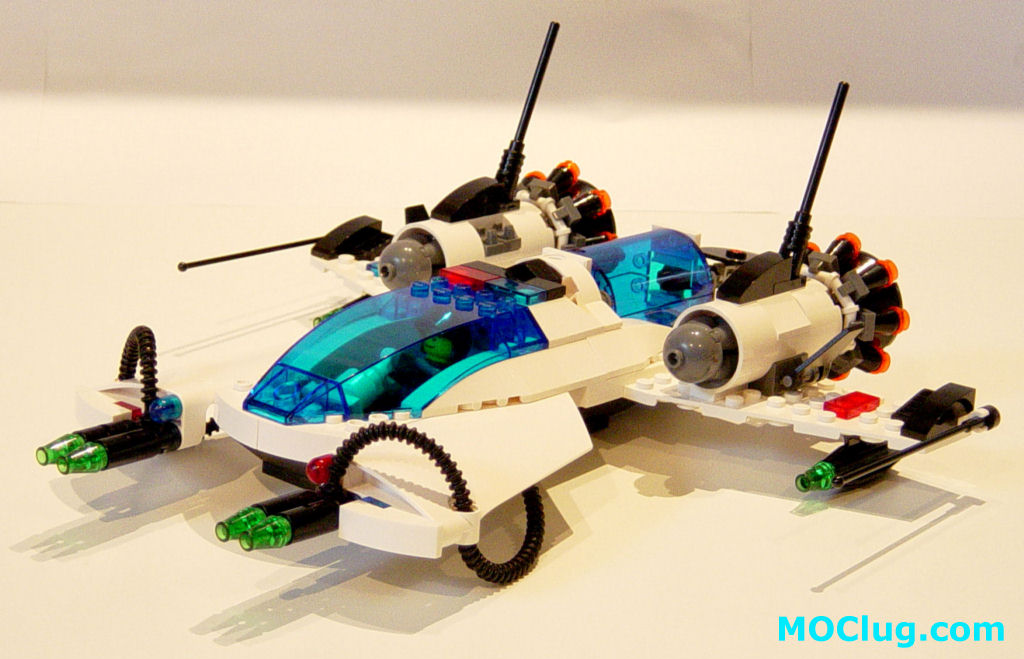 lego_space_police_5973_hyperspeed_pursuit_b6.jpg