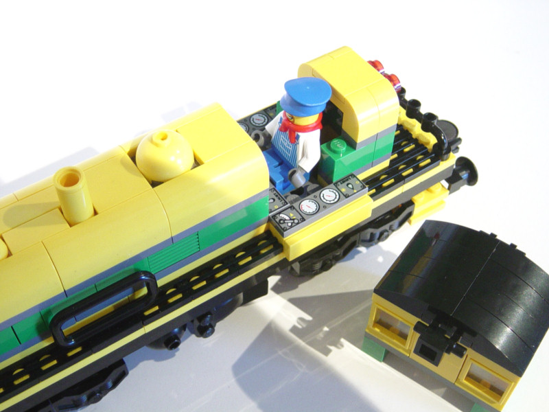 moc_yg_yard_locomotive_3.jpg