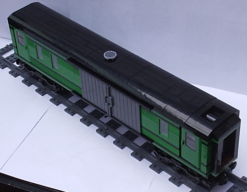 04_green_brake_coach.jpg