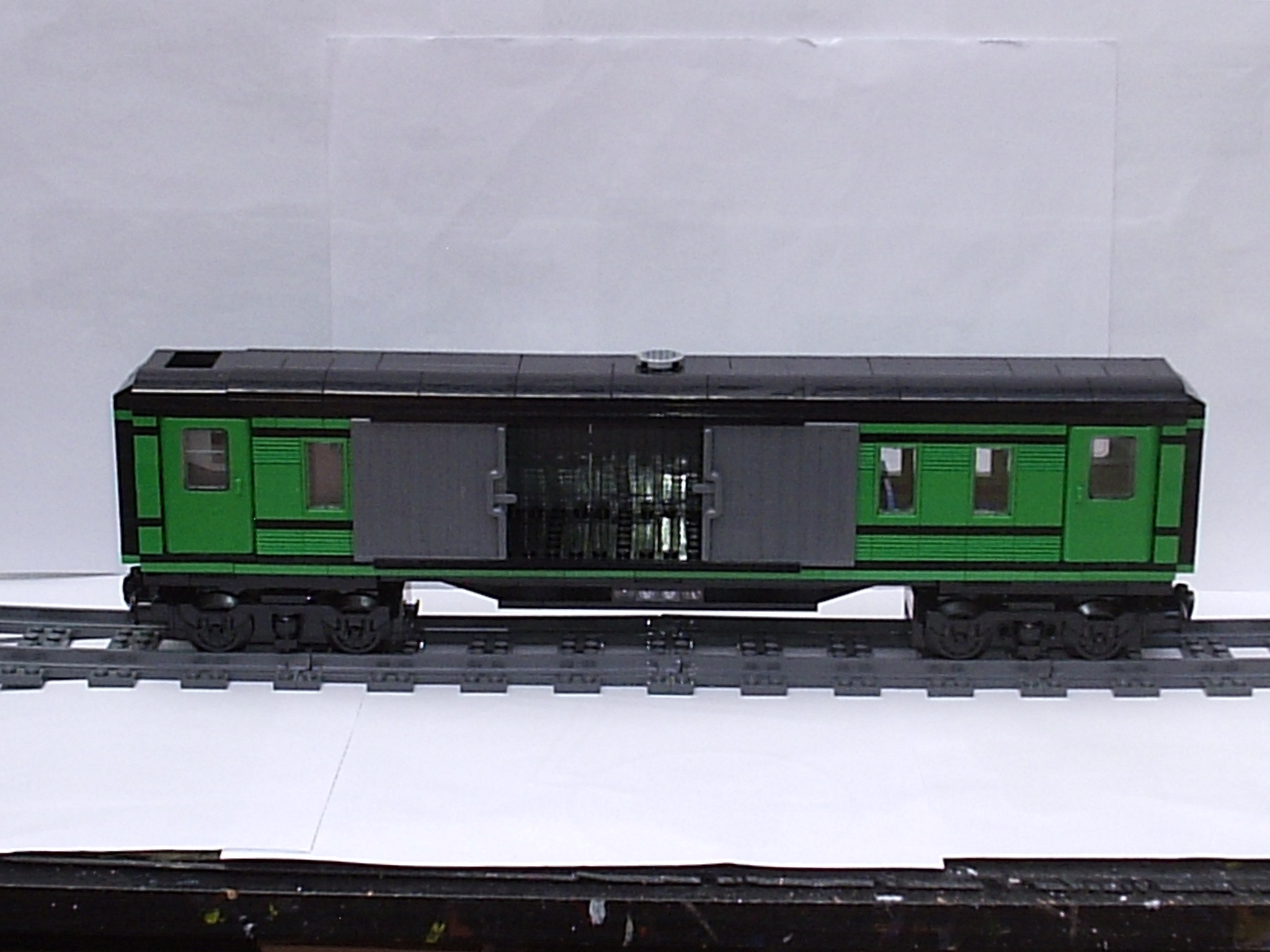 05_green_brake_coach.jpg