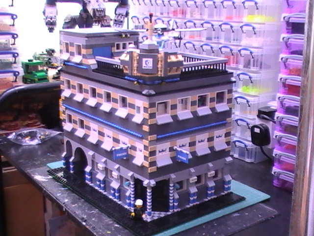 moc_police_station_01.jpg