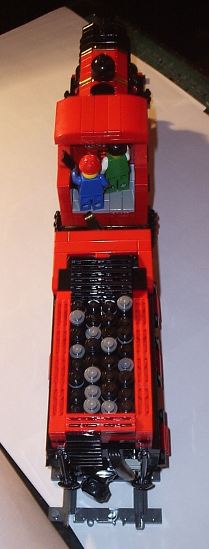02_04_00_red_tender_engine_f.jpg