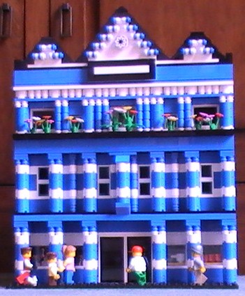 moc_shopping_centre_front.jpg