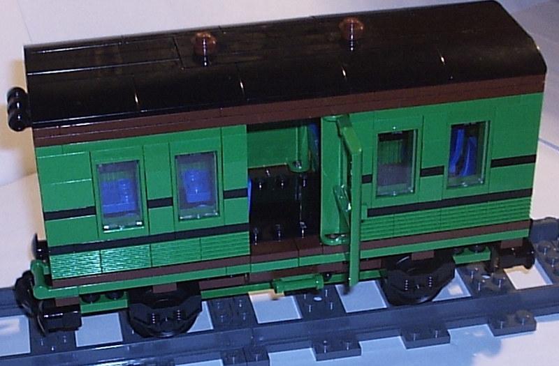 green_coach_09.jpg
