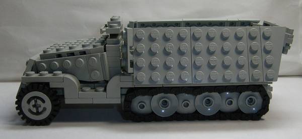 sdkfz251_1_01.jpg
