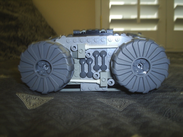 10-10-05_legos_and_cat_006.jpg