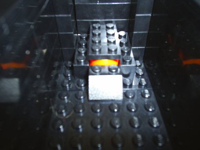 10-10-05_legos_and_cat_012.jpg