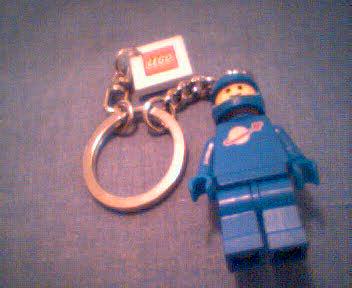 classic_space_keychain.jpg