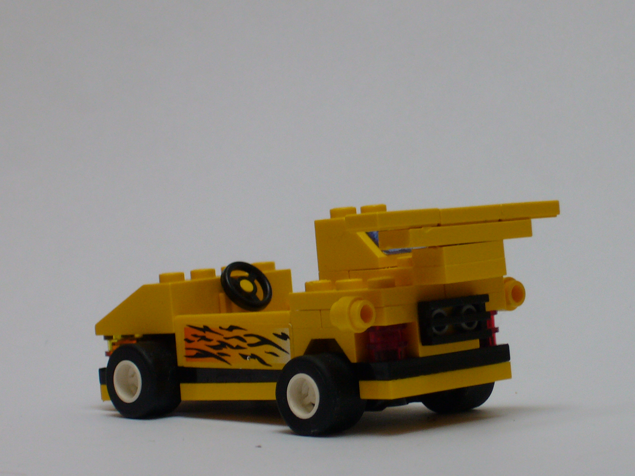 yellow_speeder_2.jpg