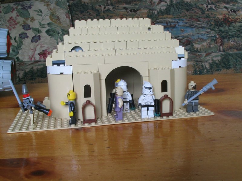 tatooine_building.jpg