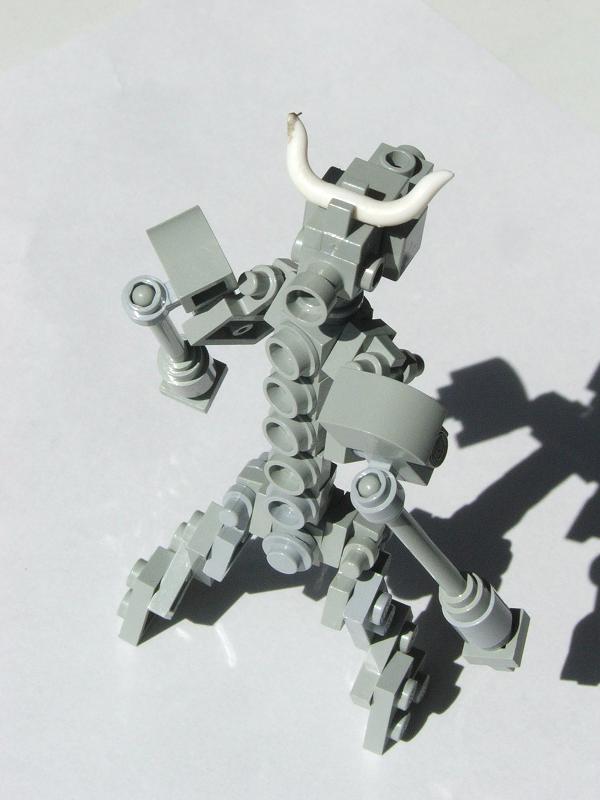 minotaur-mech2.jpg