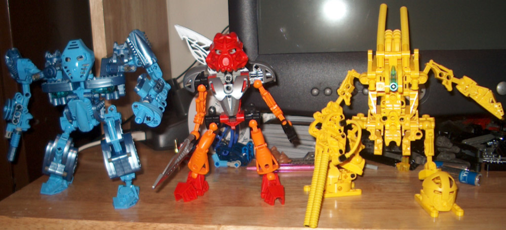 blue_steel_whizzer_tahu_size_comparison.jpg