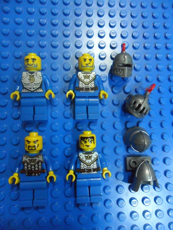 06_minifigures.jpg