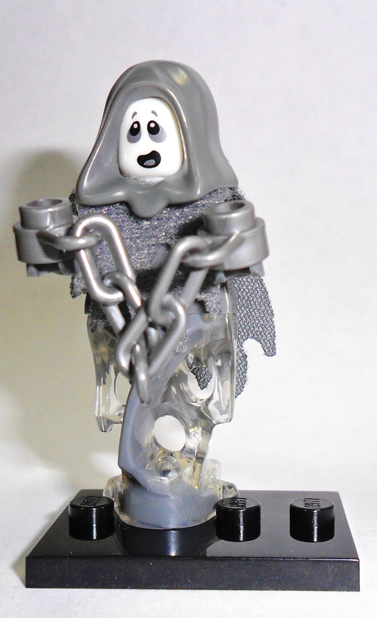 06_ghost_minifigure.jpg