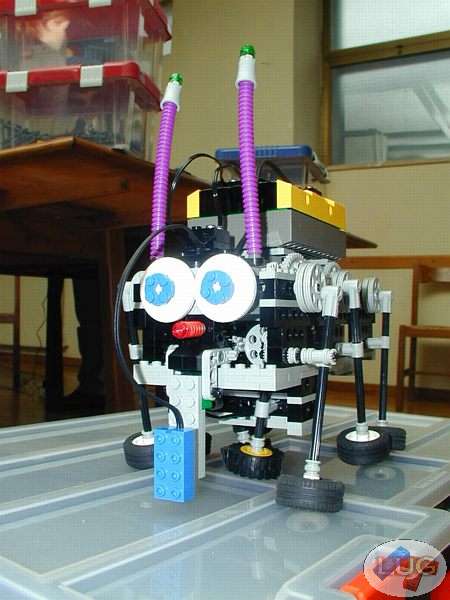 robot_010.jpg