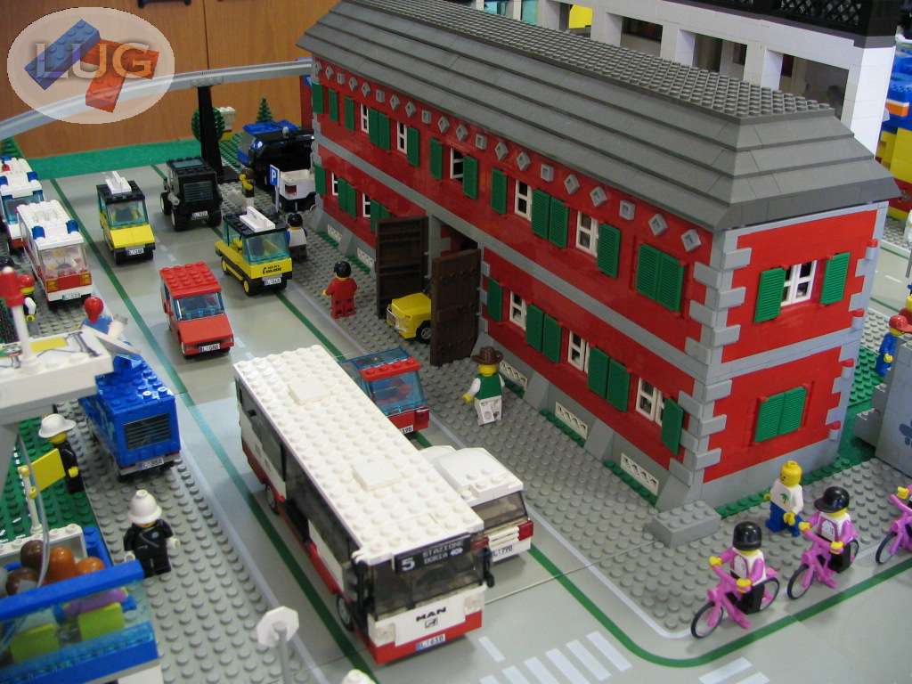diorama03.jpg