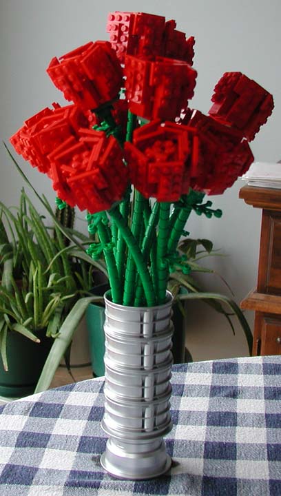 00002dozenroses2.jpg