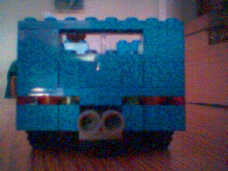 b_blue_car.jpg