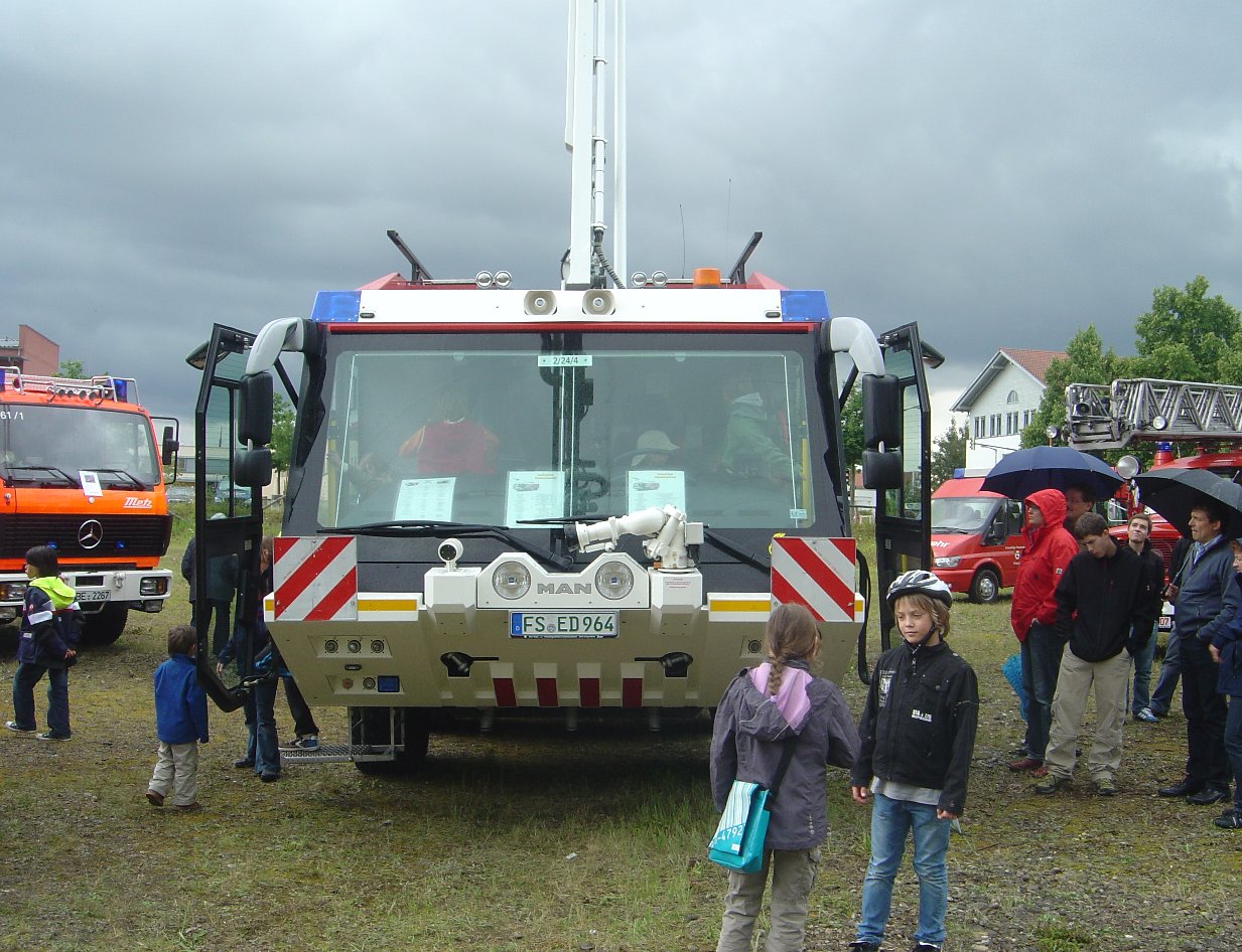 918_poing_jul-2011.jpg