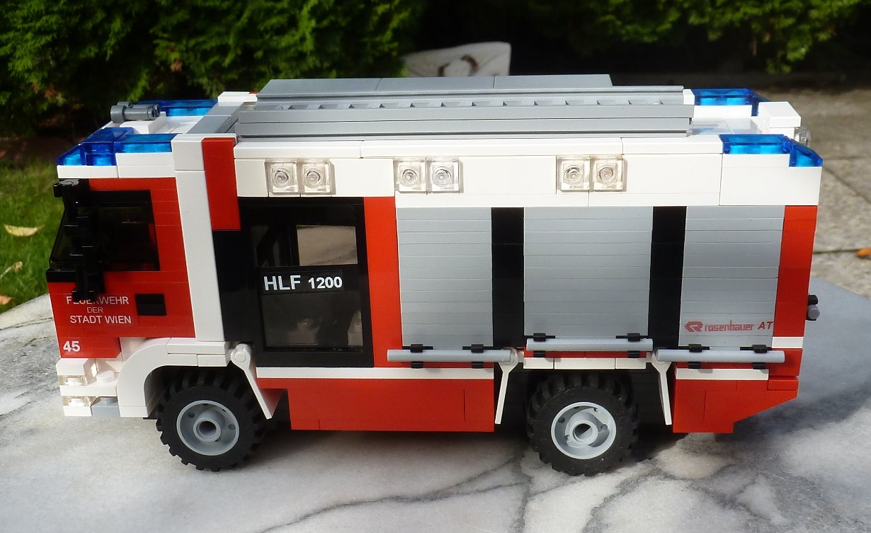 855pa_rosenbauer_at.jpg