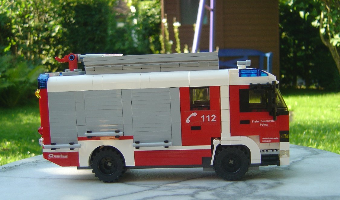 884_poing_lf20.jpg
