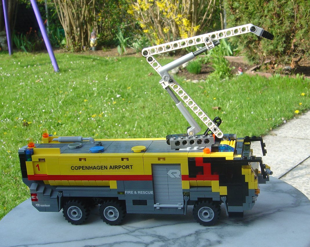 966a_panther_6x6.jpg