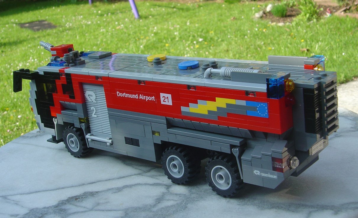 979_panther_6x6.jpg