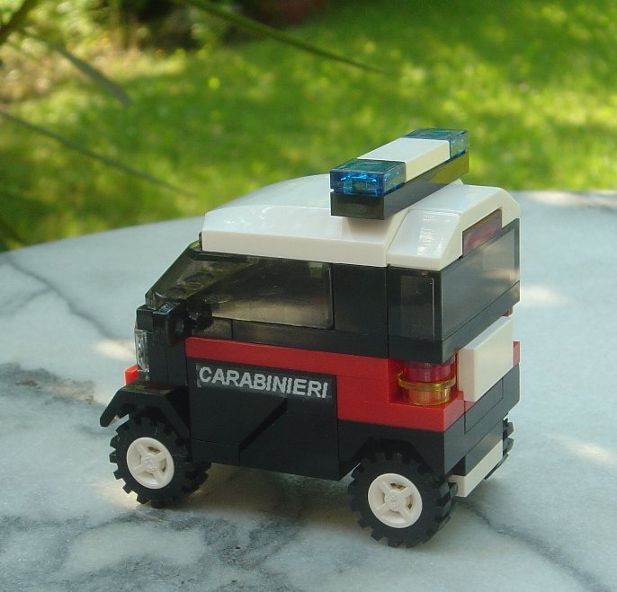 800_police_italy_carabinieri_004.jpg