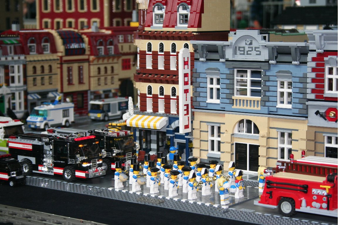 0710_parade.jpg