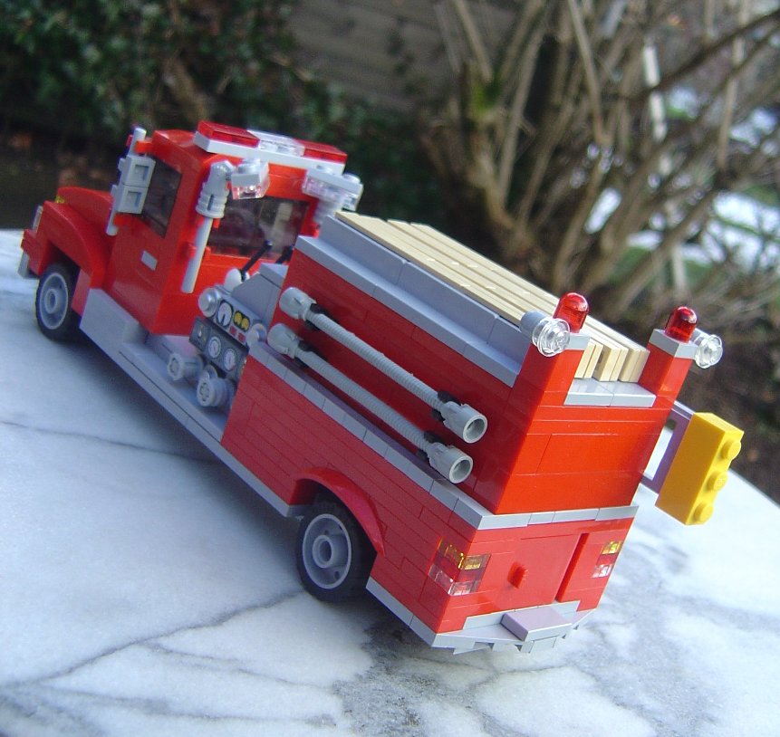 0936_frightliner_f.jpg