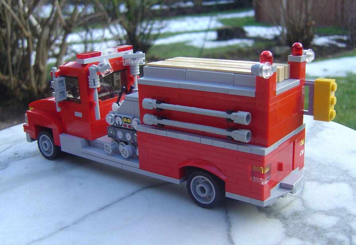 0936_frightliner_h.jpg