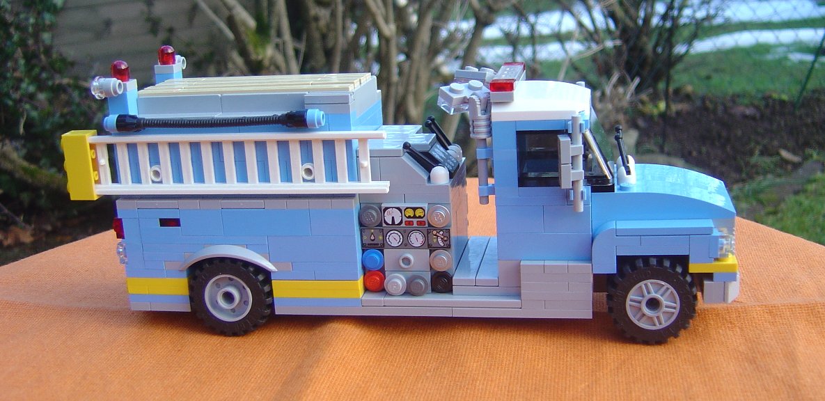 0946_frightliner_e.jpg