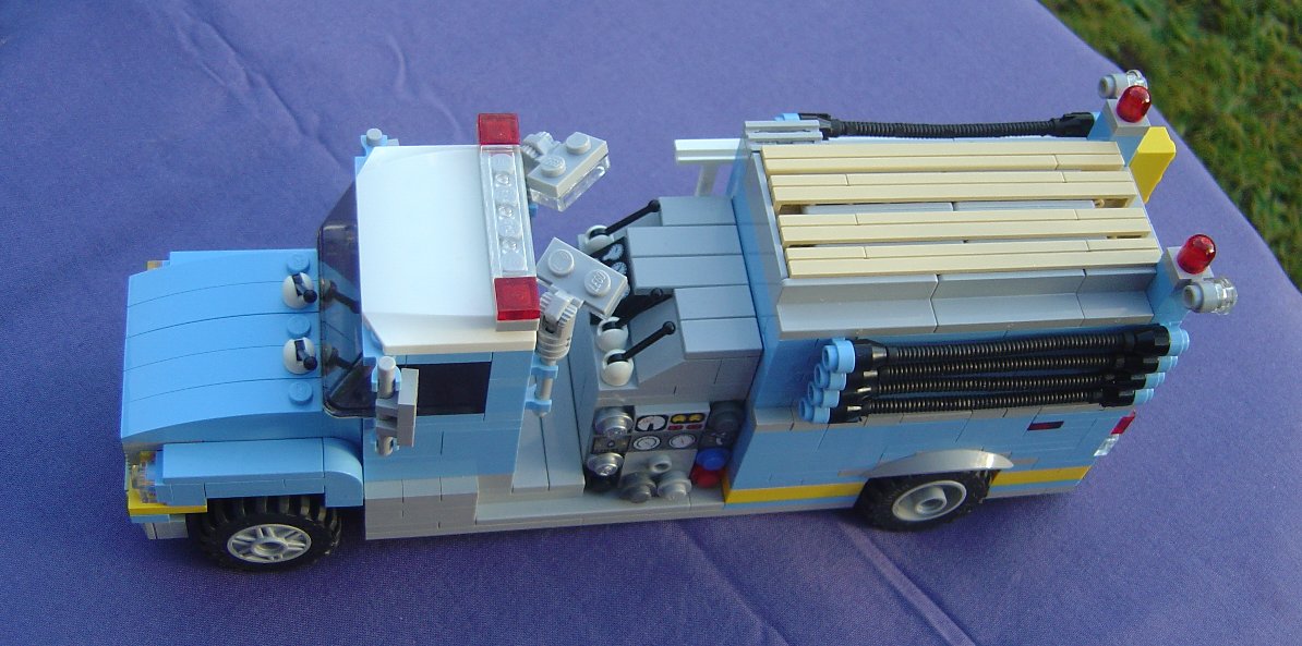 0946_frightliner_k.jpg