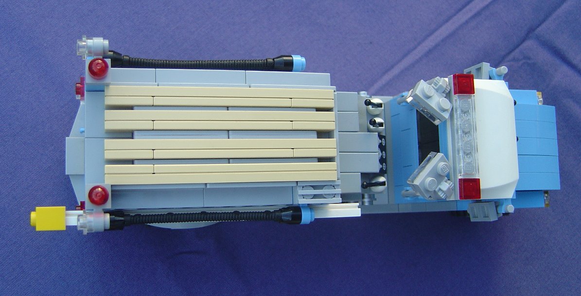 0946_frightliner_m.jpg