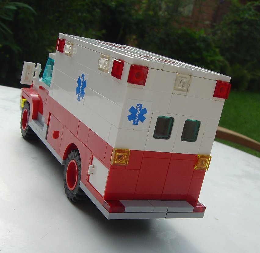 0960_ambulance_j-2.jpg