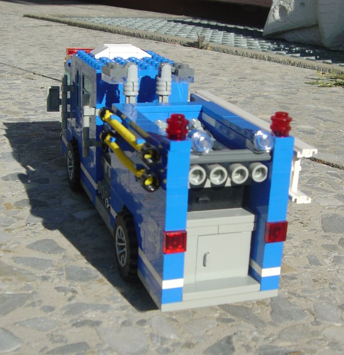 1105_pierce_dash.jpg