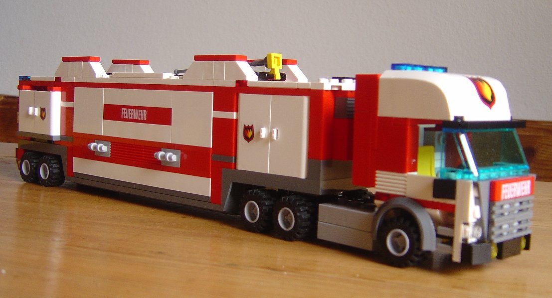 28_7743_command_center_001.jpg
