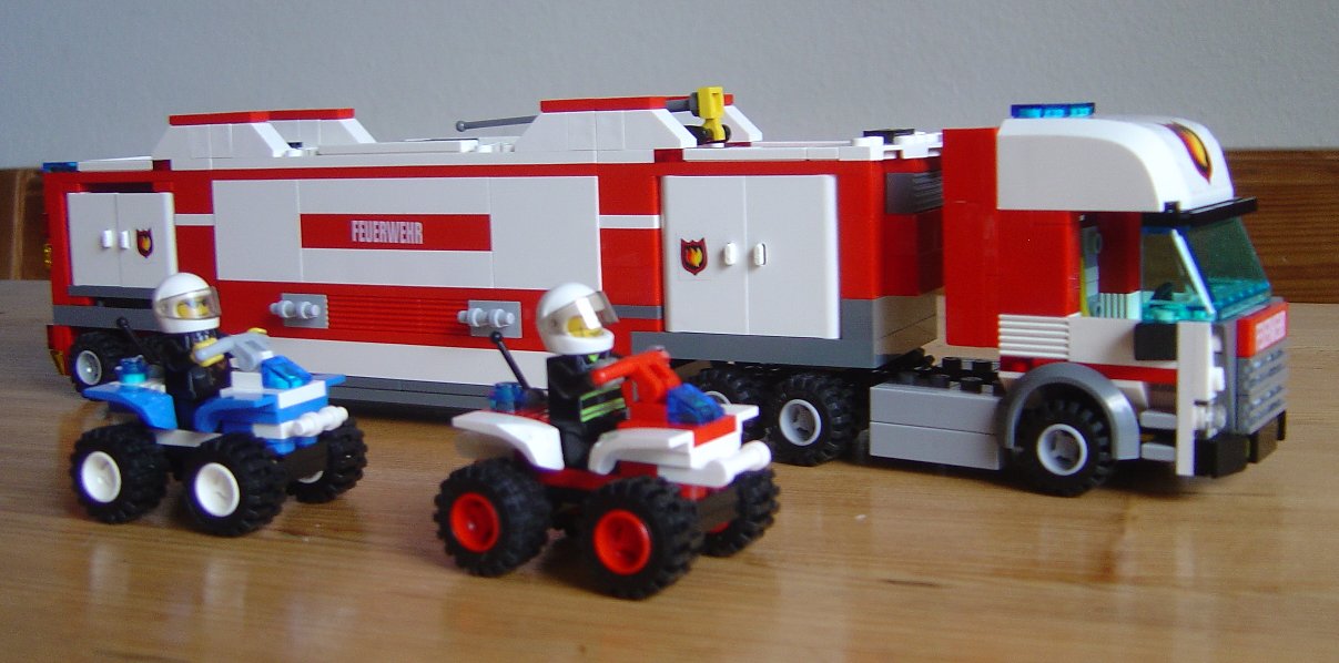 28_7743_command_center_002.jpg