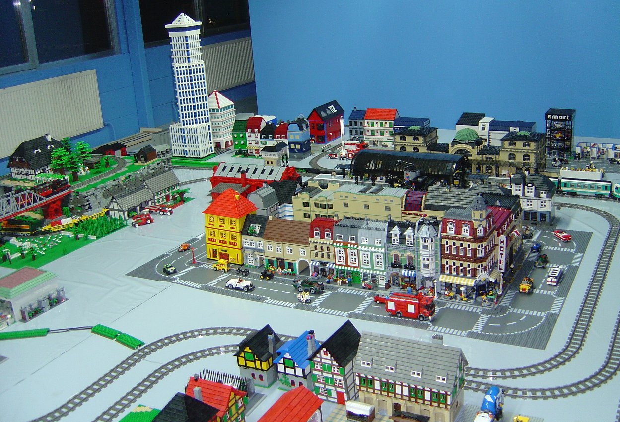 miniland_240.jpg