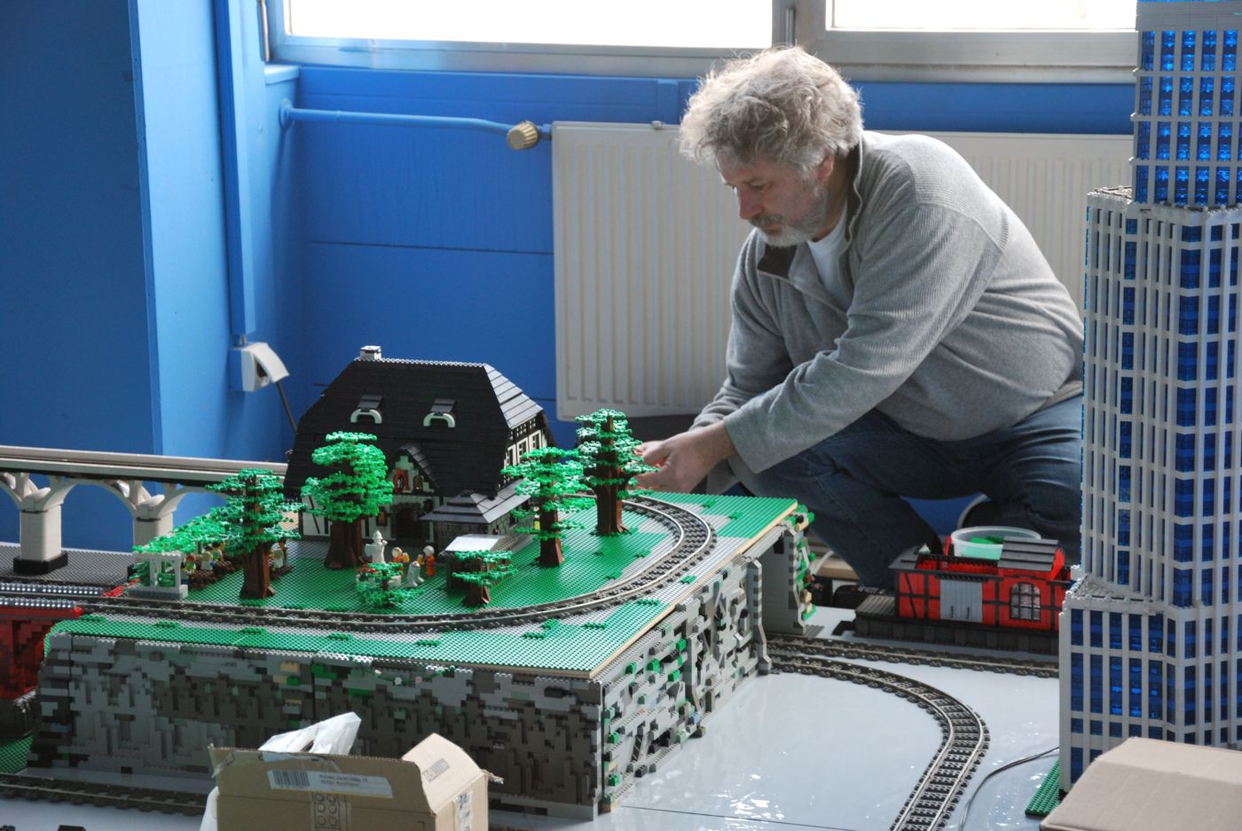 miniland_setup_206.jpg