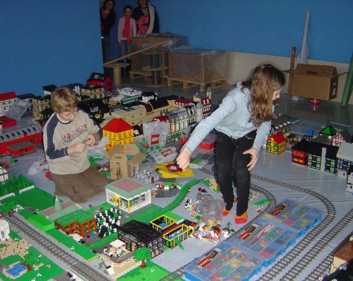 miniland_setup_212.jpg