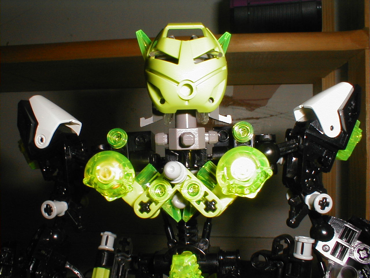 nyaneo001.jpg