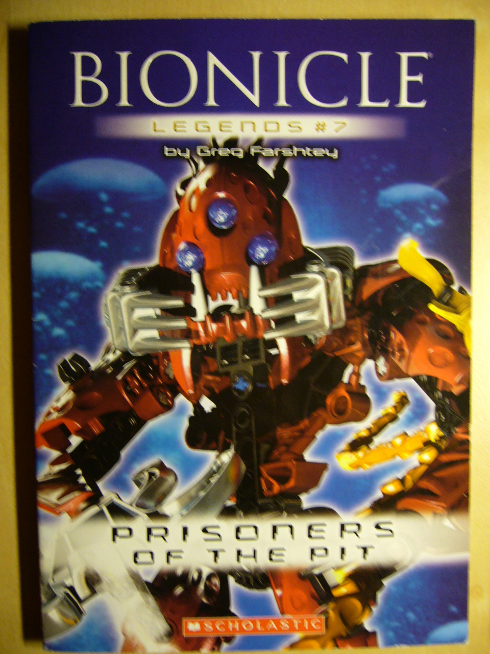 bionicle_legends_7_-_prisoners_of_the_pit.jpg