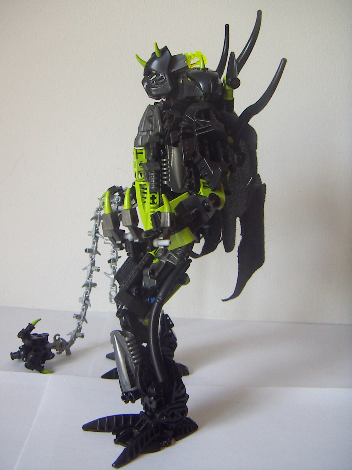 makuta_4.jpg