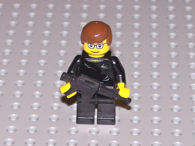016_m4_carbine_patrol_pose_3.jpg