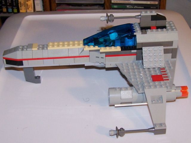 lego_7140_e-wing_2-seater_07.jpg
