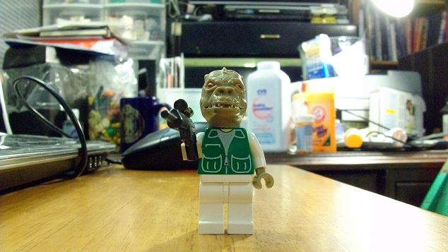 bossk_with_brickarm.jpg