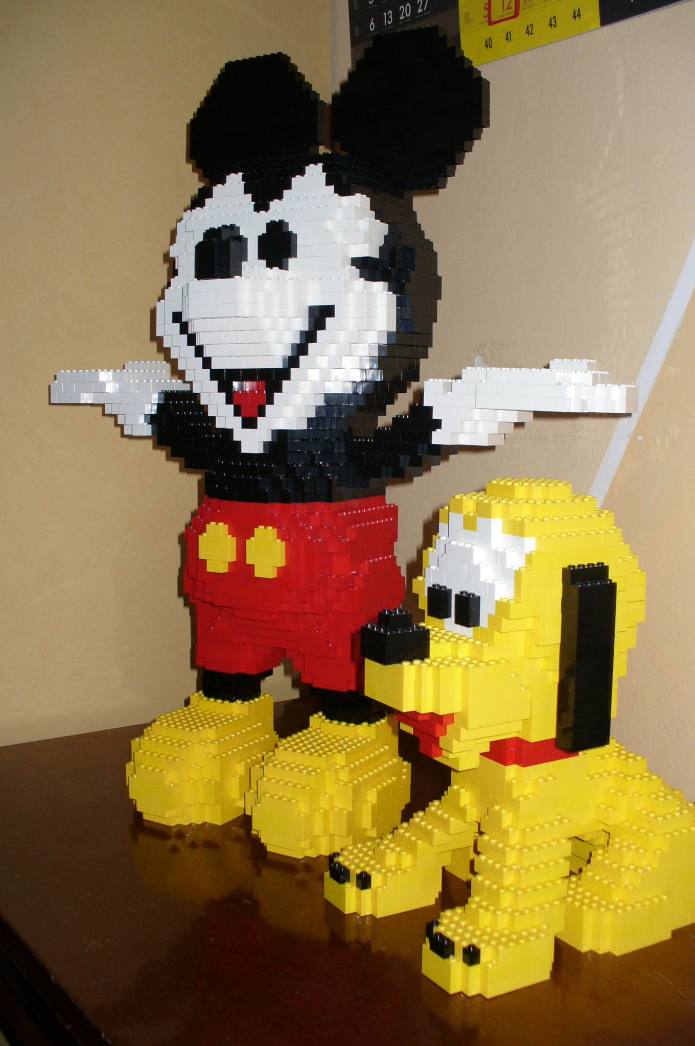 mickey_2.jpg