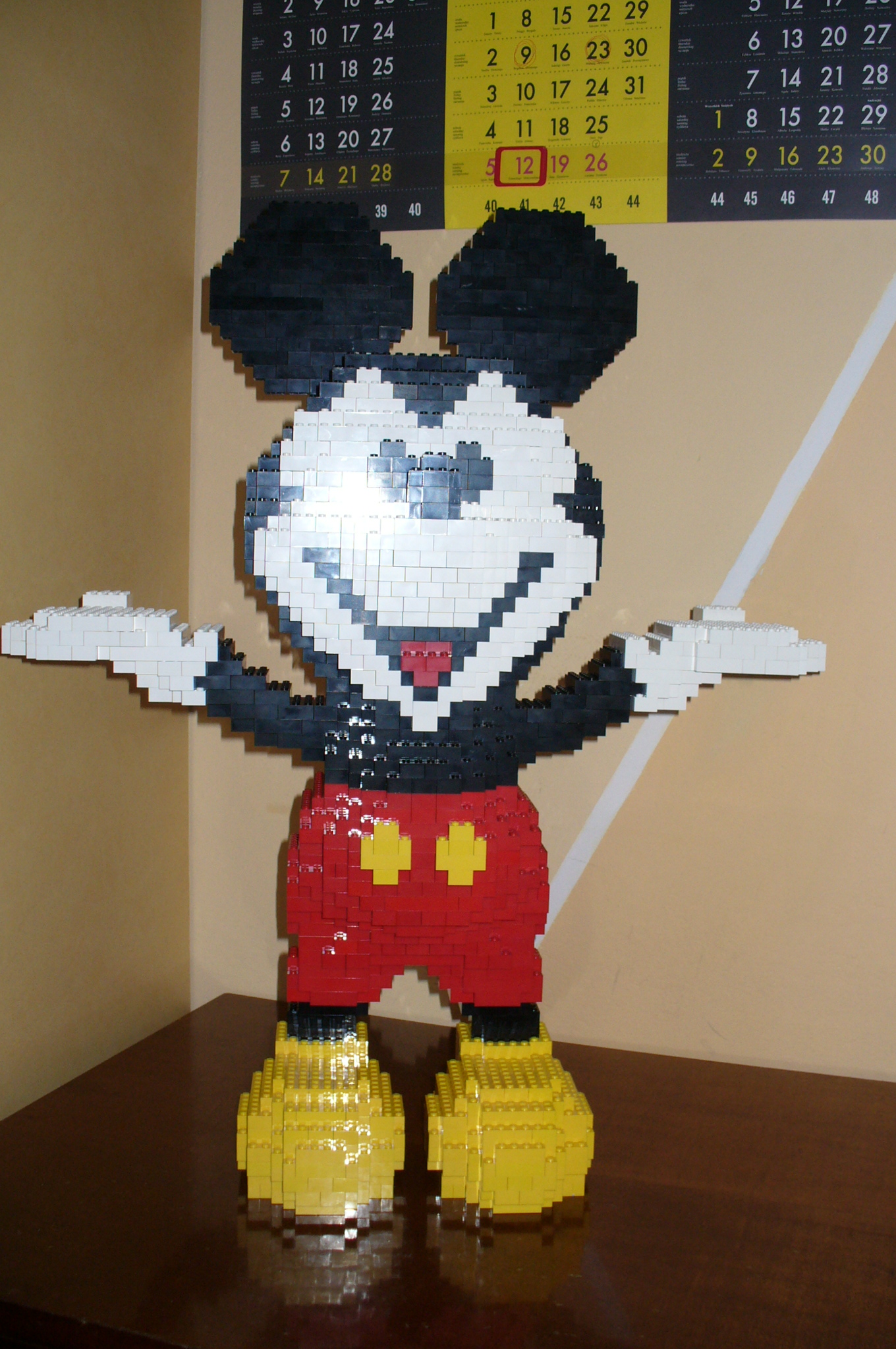 mickey_3.jpg